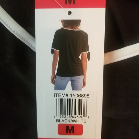 NEW Vince Camuto Black top with white trim and split sleeves - M - Picture 6 of 6